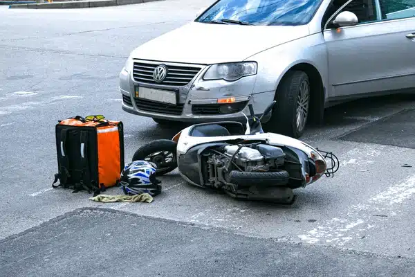 How to Handle a Car Accident Involving a Delivery Driver