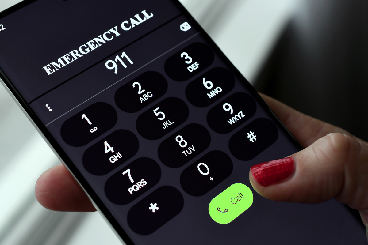 Dialing Emergency Services