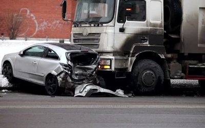 How to Handle a Car Accident Involving a Rental Truck