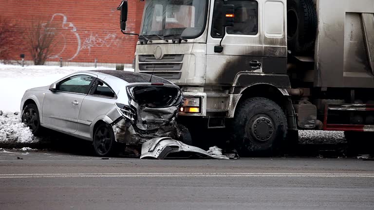 How to Handle a Car Accident Involving a Rental Truck
